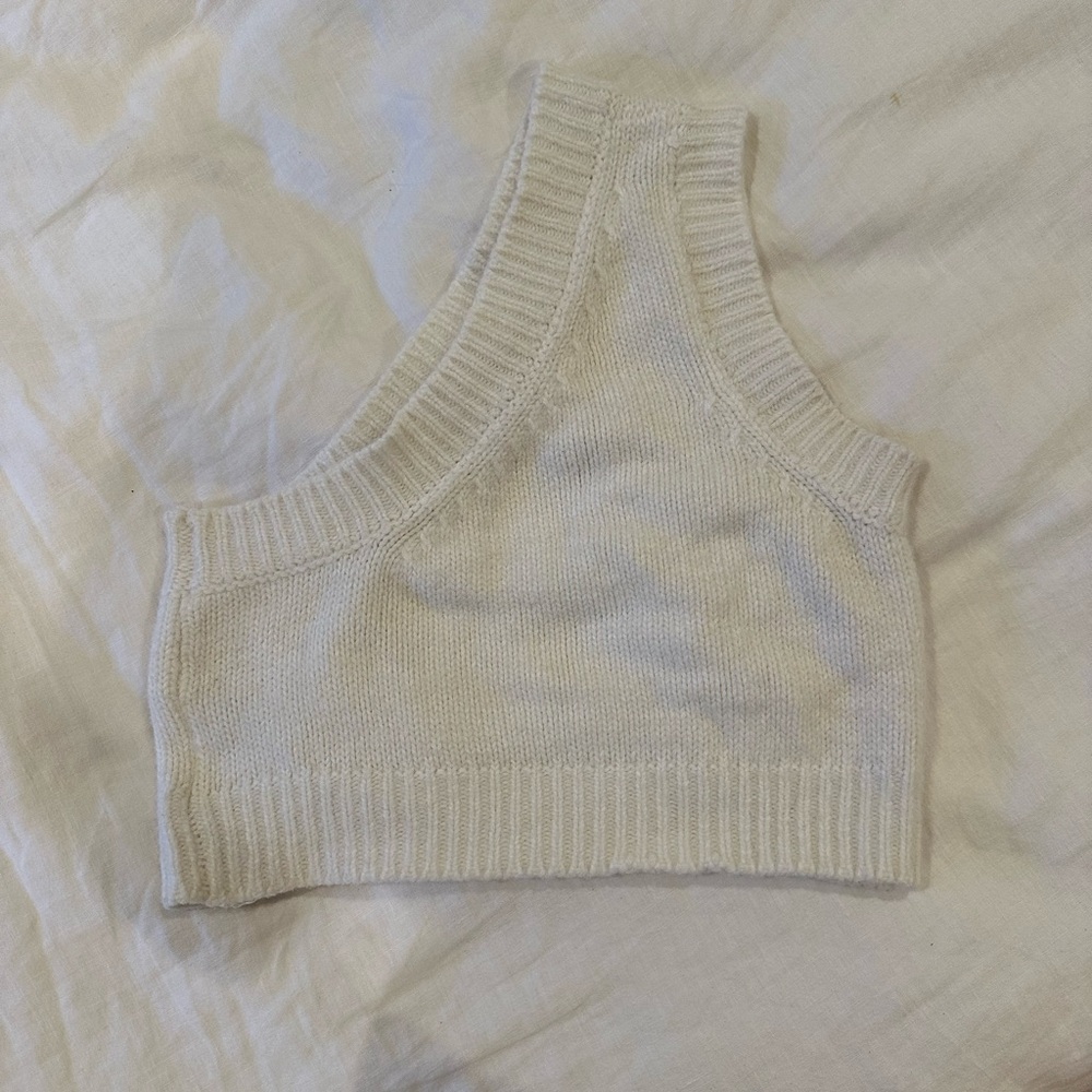 Style Addict One Shoulder Knit Top